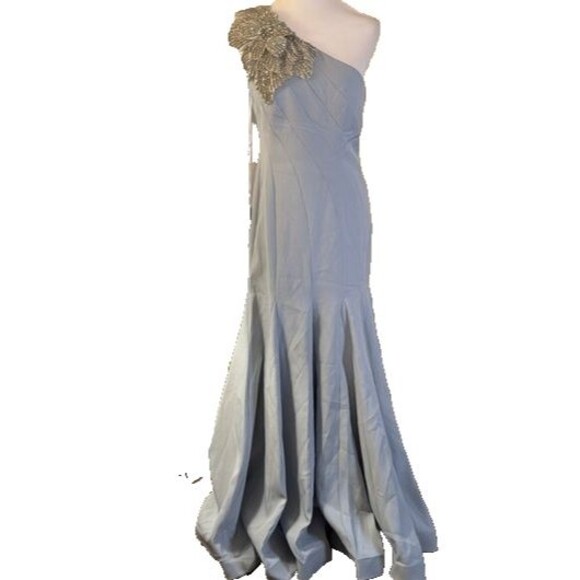 Mac Duggal 11810 Crepe One Shoulder‎ Gown With Crystal Flower Powder Blue Sz 6 - Picture 5 of 10